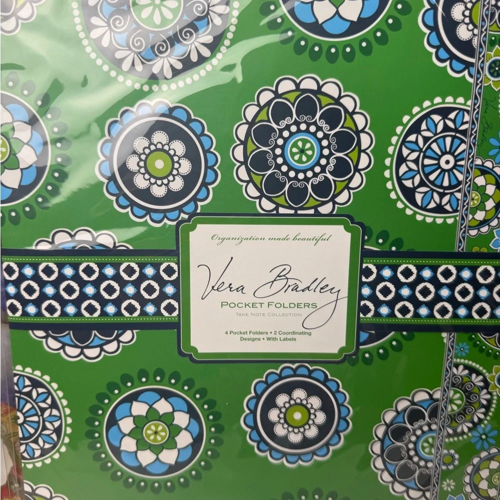 NWT Vera Bradley Cupcake Green Pocket Folders Retired Rare
